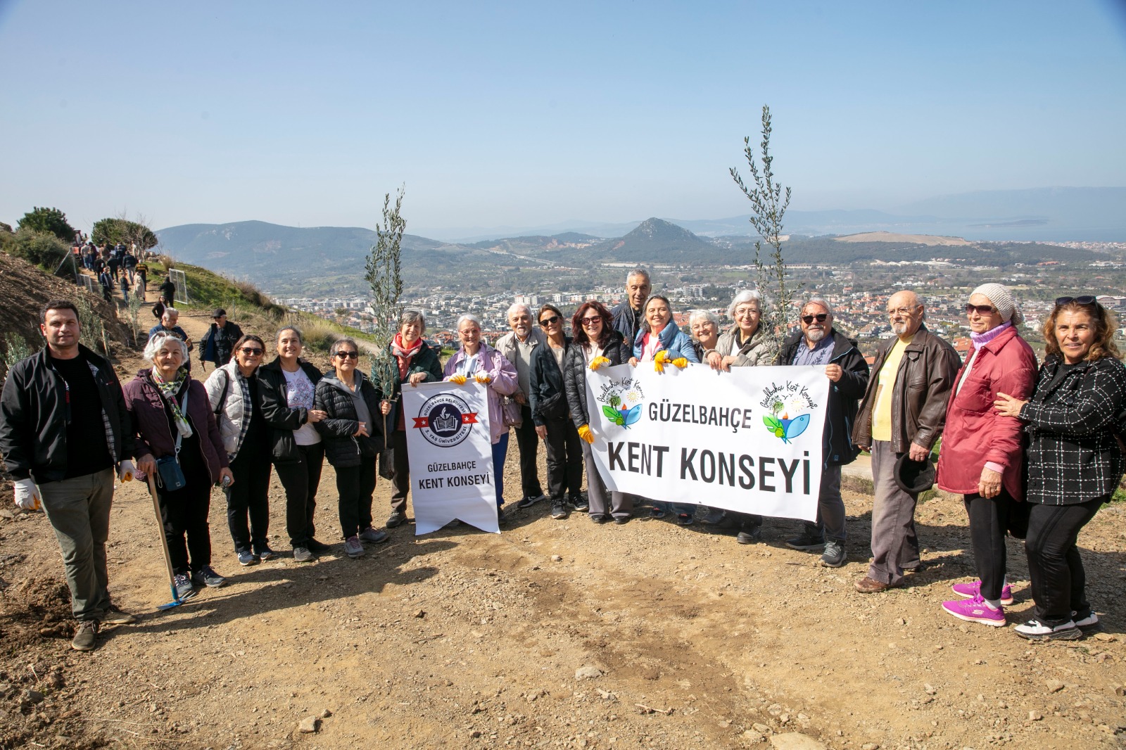 Güzelbahçe’de 1000 Zeytin Fidanı Toprakla Buluştu