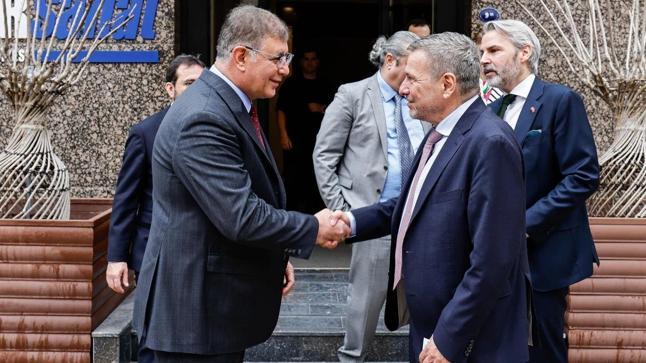 İzmir'de yeşil dönüşüm: İş birliği fırsatları konuşuldu