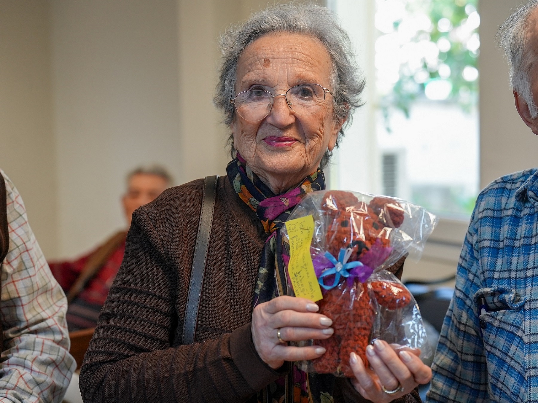 Gaziemir’in çınarlarından fidanlara 23 Nisan armağanı