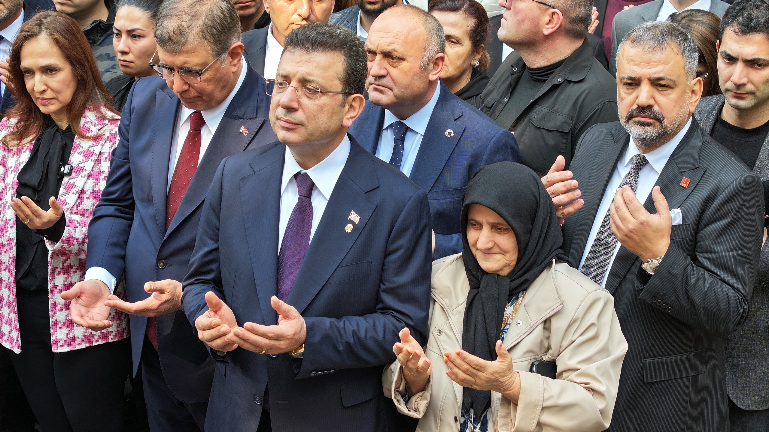 İzmir Büyükşehir Belediye Başkanı Dr. Cemil Tugay, Ekrem İmamoğlu'nu İzmir'de Karşıladı