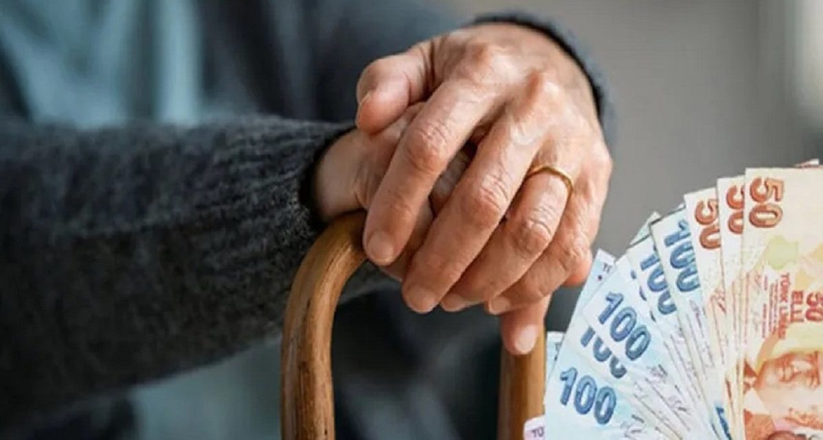 4 Bin TL Emekli İkramiyesi TBMM'de Kabul Edildi