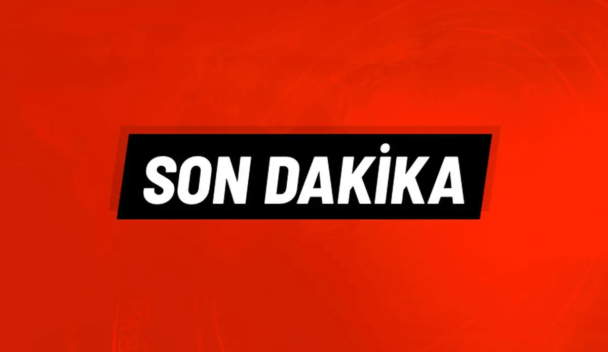 Özgür Özel, İstanbul Havalimanı'nda açıklama yapıyor