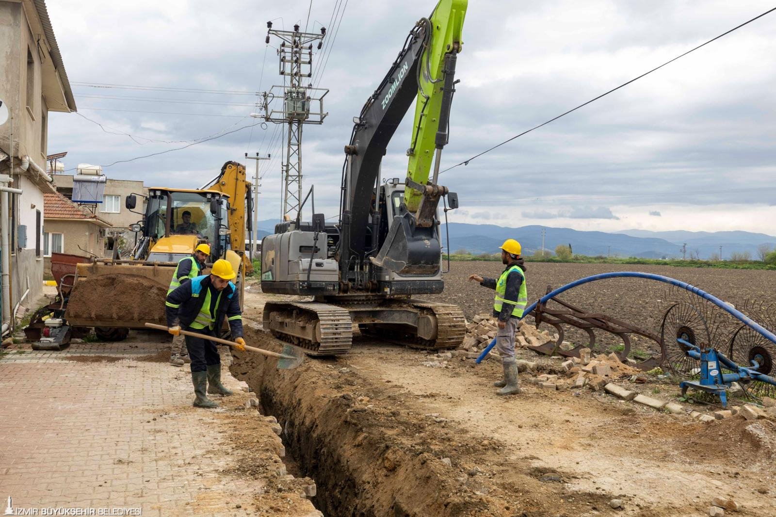 Torbalı, Menderes ve Selçuk’ta içme suyu hatları yenileniyor