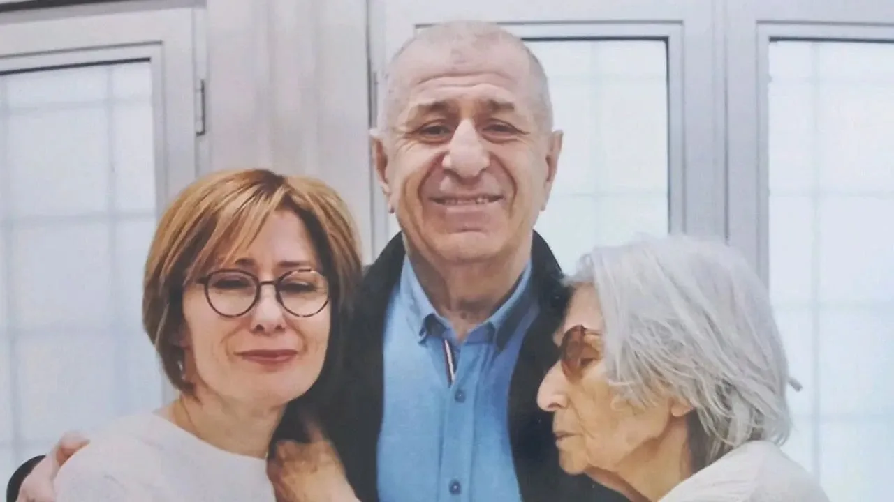 Ümit Özdağ’dan cezaevinden ilk fotoğraf