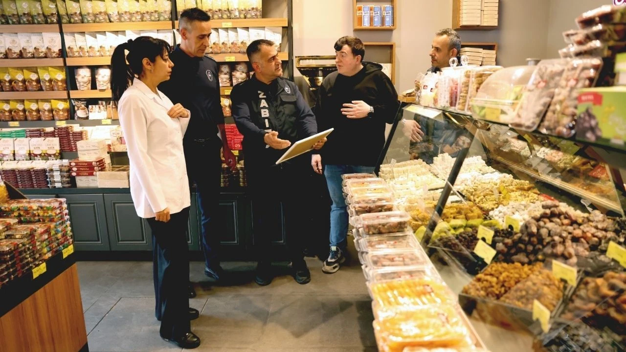 Bayraklı zabıtasından bayram denetimi: Gıda güvenliği ön planda