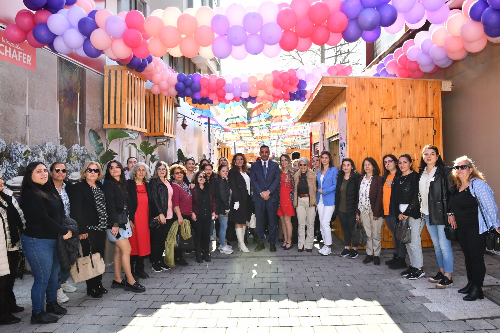 36dad893-5d57-4f25-8b80-65591bc7b4ef