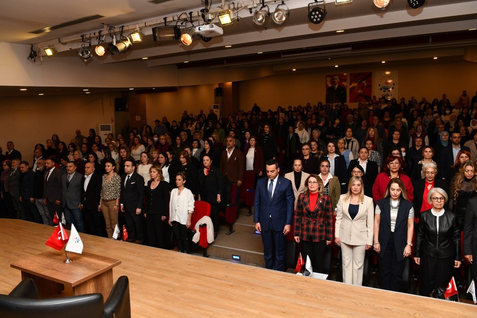 37bae072-1c27-49ed-80a5-5d55438c54ef