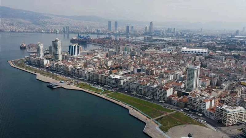 İzmir Valiliği önemli bir duyuru yaptı. Valilik açıklamasında 27 Ağustos
