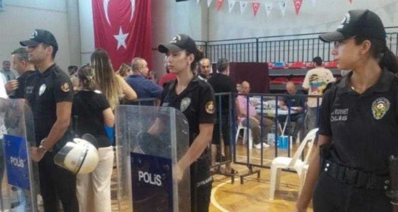 CHP Çiğli’de kongre sürecinde yaşananların yankıları sürmeye devam ederken, seçimde