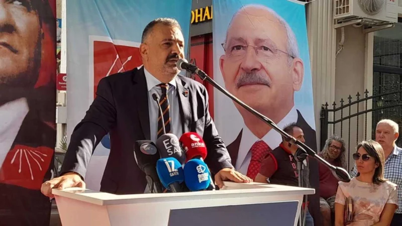 Yeni dönem için adaylığını açıklayan CHP İl Başkanı Şenol Aslanoğlu,