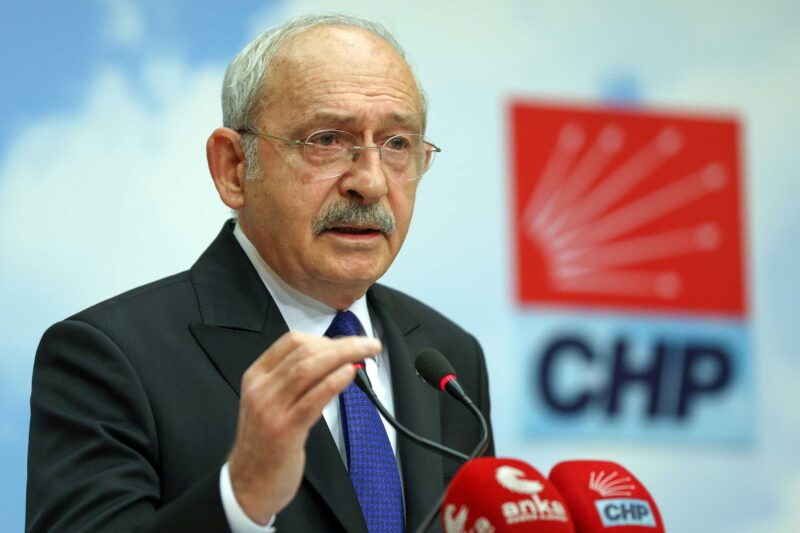 CHP Genel Başkanı Kemal Kılıçdaroğlu, iktidardan gelen yeni anayasa için