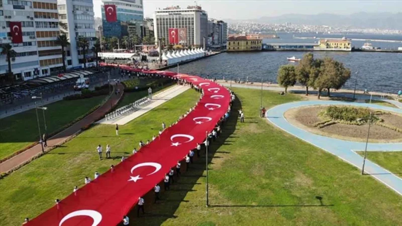 İzmir, kurtuluşunun 101. yılını kutlamaya hazırlanıyor. 9 Eylül'de yapılacak olan