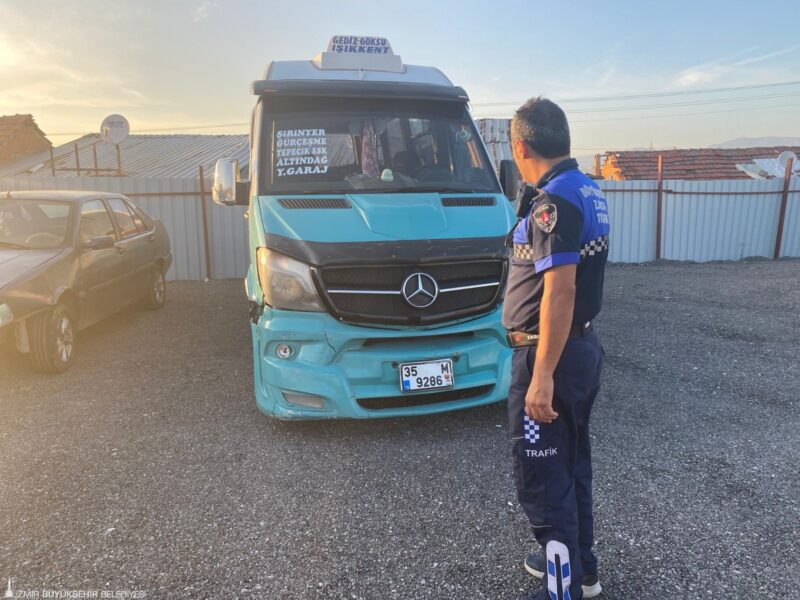 İzmir Büyükşehir Belediyesi, Buca’da trafikte seyir halindeyken başka bir sürücüyle