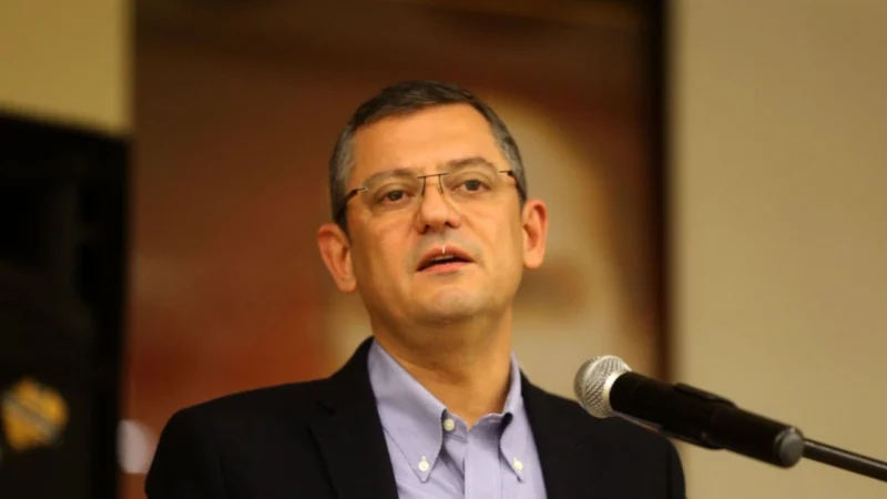 CHP İzmir'de kongre günü. Kongreye katılan CHP Genel Başkanlığı için