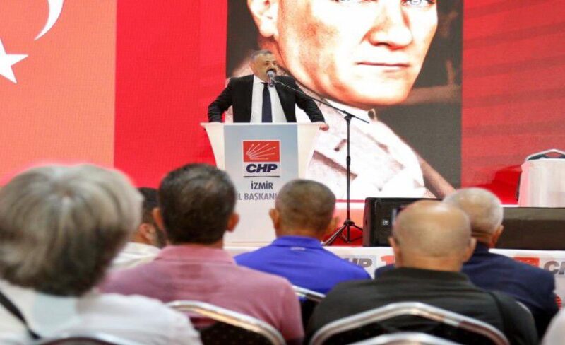 CHP İzmir 38.Olağan İzmir İl Kongresi gerçekleşiyor. İki adaylı kongre