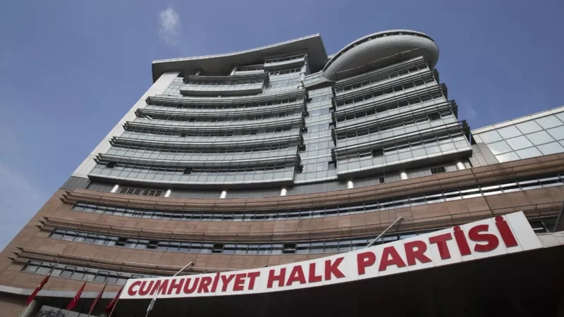 CHP parti Meclisi’nde, bugün genel merkezin kurultay için önerdiği 5