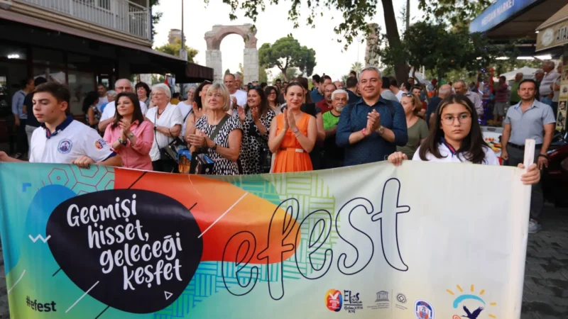 Efes Selçuk’un kültür, sanat ve yaşam festivali EFEST başladı. “Geçmişi