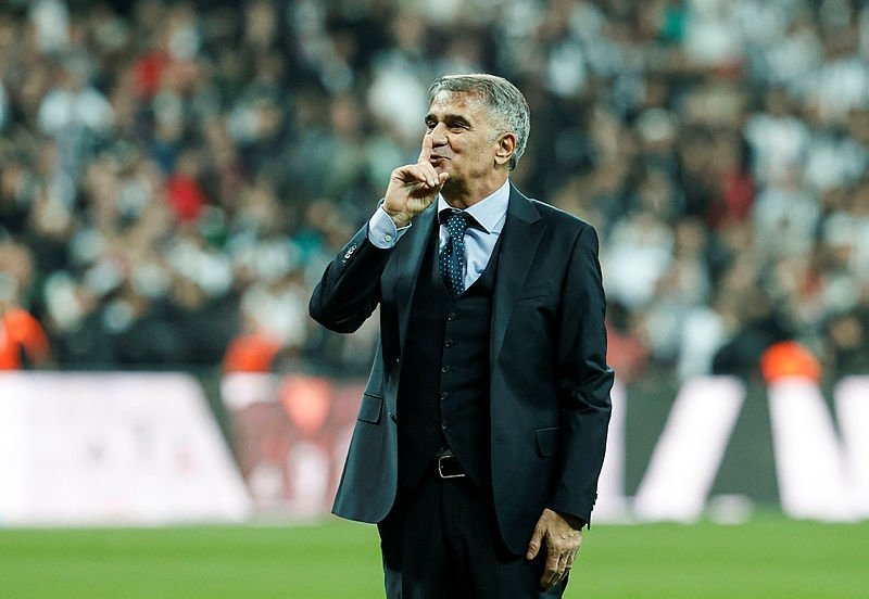 Beşiktaş Teknik Direktörü Şenol Güneş istifa etti. Siyah beyazlı kulüpten