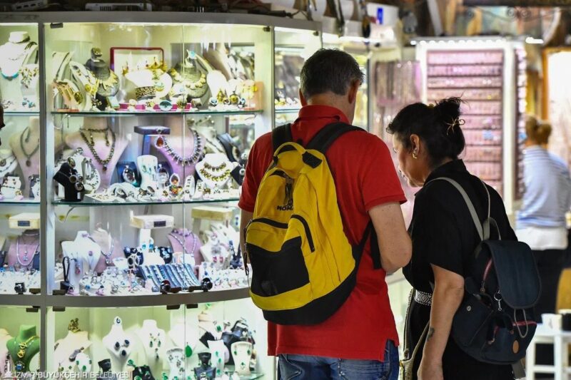 İzmir Büyükşehir Belediyesi şehrin tarihi değerlerinden Kemeraltı’nı dünya vitrinine çıkaracak