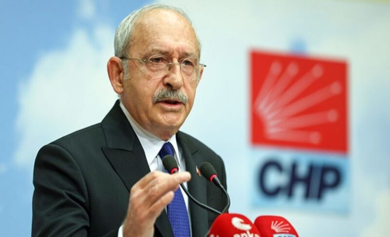 CHP Genel Başkanı Kemal Kılıçdaroğlu, Meclis’te partisinin bazı ilçe başkanlarıyla