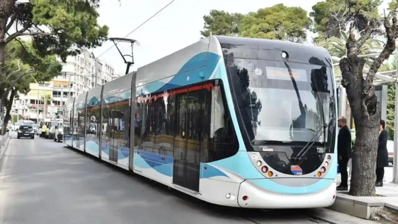İzmir'de tramvayı kullananlar için önemli bir uyarı geldi. Maç nedeniyle