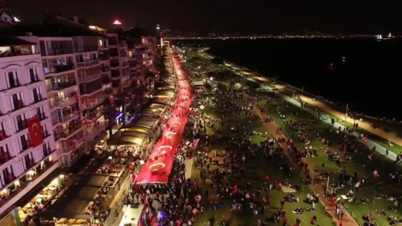Cumhuriyet’in 100. yılını hak ettiği coşkuyla kutlamayı sürdüren İzmir Büyükşehir