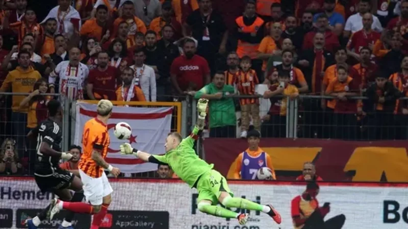 Trendyol Süper Lig'in 9. haftası dev bir derbiye sahne oldu.