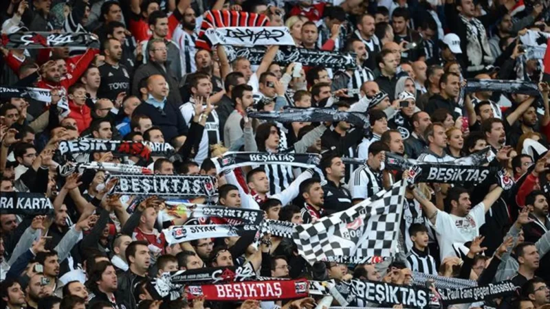 Süper Lig'in 9. haftasında oynanacak Galatasaray - Beşiktaş derbisinde konuk