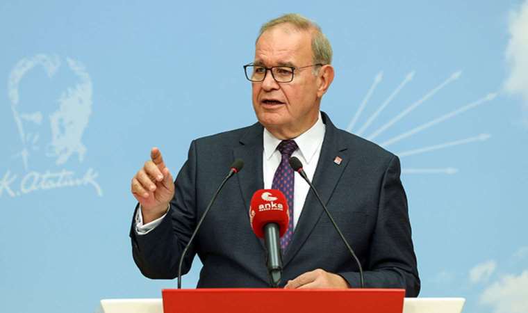 MYK toplantısının ardından parti genel merkezinde düzenlenen basın toplantısında konuşan