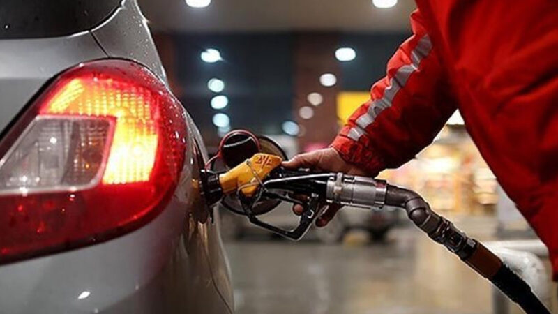 Petrol ve uluslararası dizel fiyatlarında kaydedilen düşüşler bu gece fiyatlara