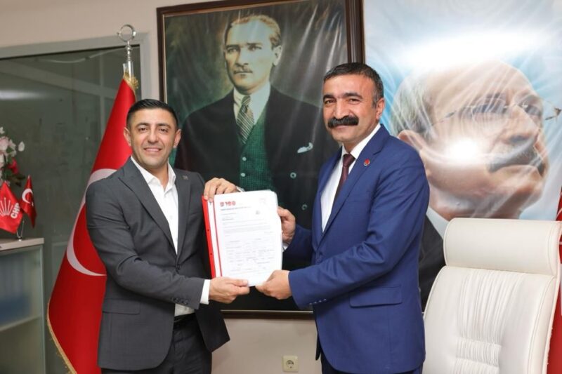 Yaklaşan yerel seçimler ile birlikte aday adaylığı takvimi açıklandı. Erdal