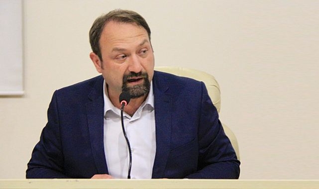 Çiğli Belediye Başkanı Utku Gümrükçü, 17 Kasım'da dünya evine girecek.