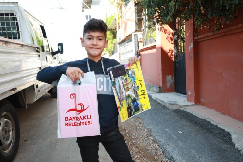 Bayraklı Belediyesi, son 4,5 yılda hayata geçirdiği sosyal yardım çalışmalarıyla