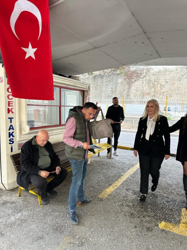 Bayraklı Belediyesi Başkanlığı için partisi CHP’den aday adayı olan Menderes
