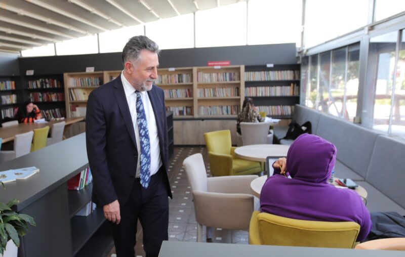 Vatandaşların kitaplara daha kolay ulaşımını sağlamak ve kitap okuma alışkanlığını