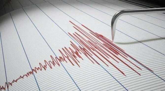 Marmara Denizi'nde 5.1 büyüklüğünde deprem meydana geldi.