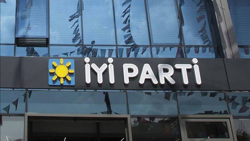 CHP'nin işbirliği önerisi reddedilen İYİ Parti'de istifalar sürüyor. Körfez Belediye