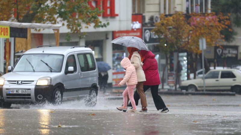 Meteoroloji 22 Aralık hava durumu raporunu yayımladı. Rapora göre yurt