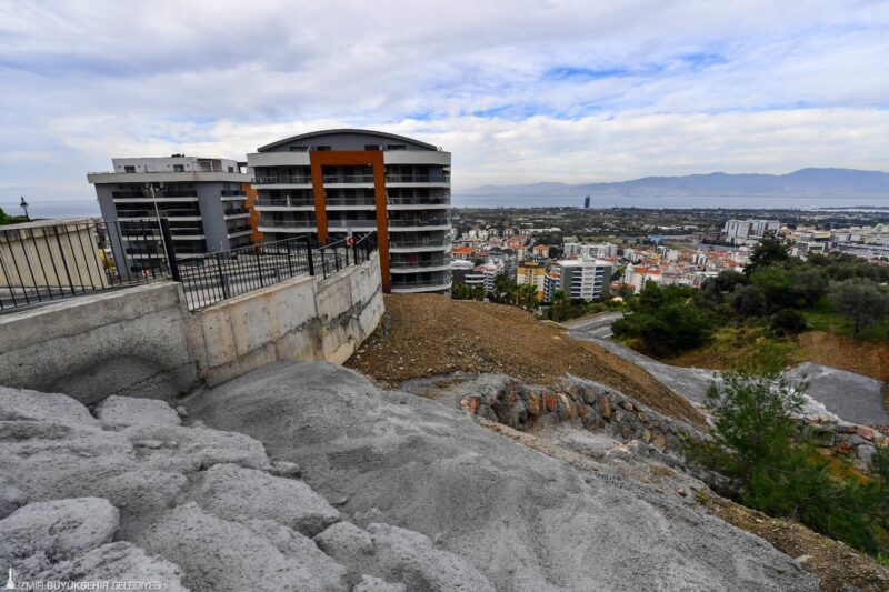 İzmir Büyükşehir Belediyesi, Narlıdere’de iki yıl önce aşırı yağışlar nedeniyle