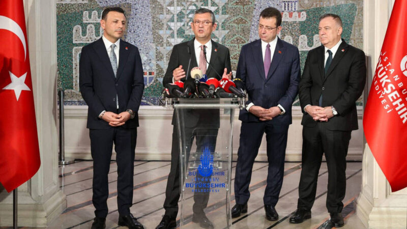 Yerel seçim hazırlıklarını hızlandıran CHP’de Genel Başkan Özgür Özel, İBB