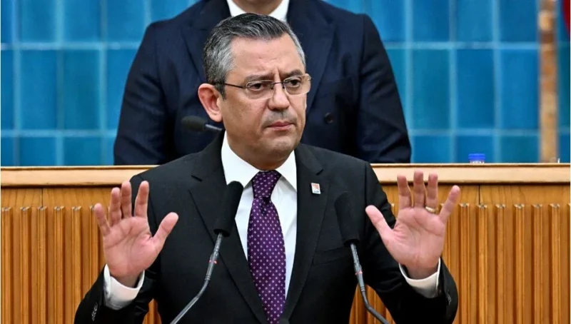 CHP lideri Özgür Özel, Kısa Dalga Yayın Yönetmeni Kemal Göktaş