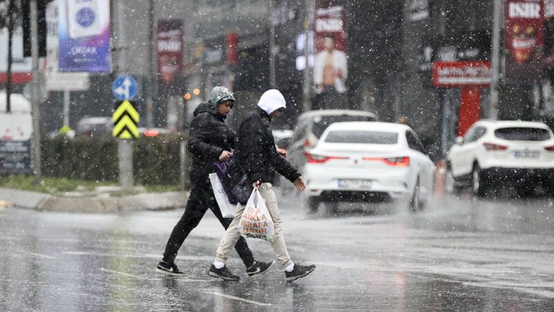 İstanbul Büyükşehir Belediyesi (İBB) Afet Koordinasyon Merkezi (AKOM), iki gündür
