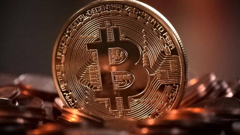 Bitcoin 2023'ün son haftasını 42-43 bin aralığında geçirirken dün akşam