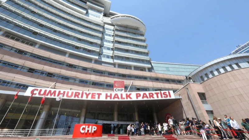 “Aday krizi” yaşamadıklarını belirten CHP kurmayları, "Biz sırası geldikçe her