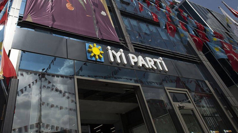 İYİ Partili Akburak, geçen seçimlerde aday çıkarmayıp MHP'yi destekledikleri Iğdır’da