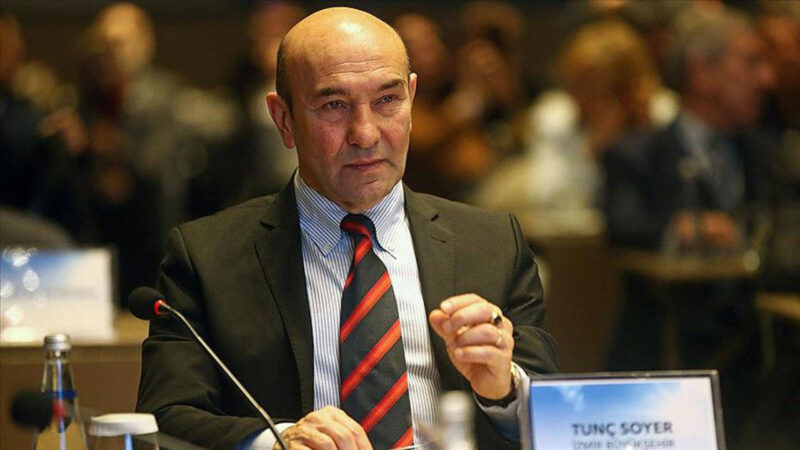 İzmir Büyükşehir Belediye Başkanı Tunç Soyer, partisinin büyükşehir için Karşıya