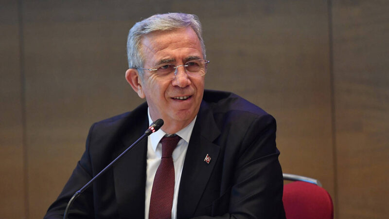 ABB Başkanı Mansur Yavaş, Ankara’da yaşayan depremzede yurttaşları ve öğrencileri