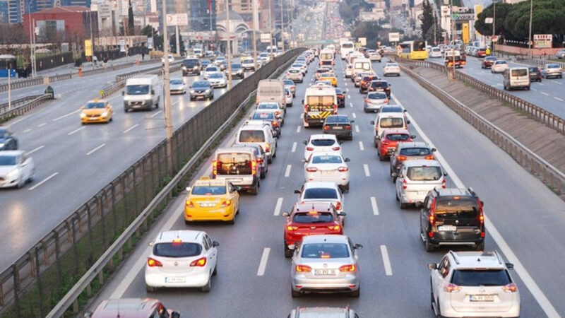 2023 yılında toplanan verginin yüzde 10’u motorlu taşıtlardan alınan ÖTV'den