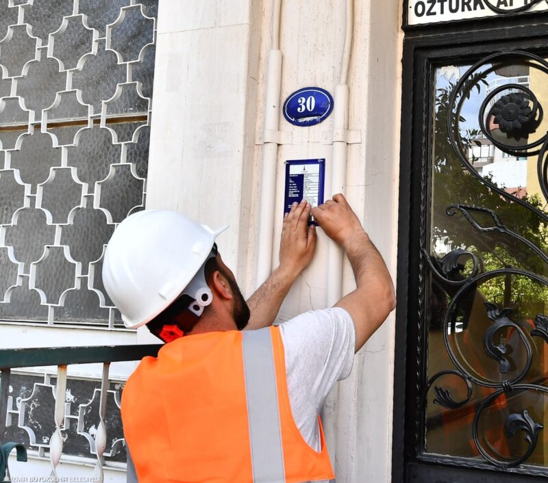 İzmir Büyükşehir Belediyesi’nin, 30 Ekim depreminin ardından kenti afetlere dirençli