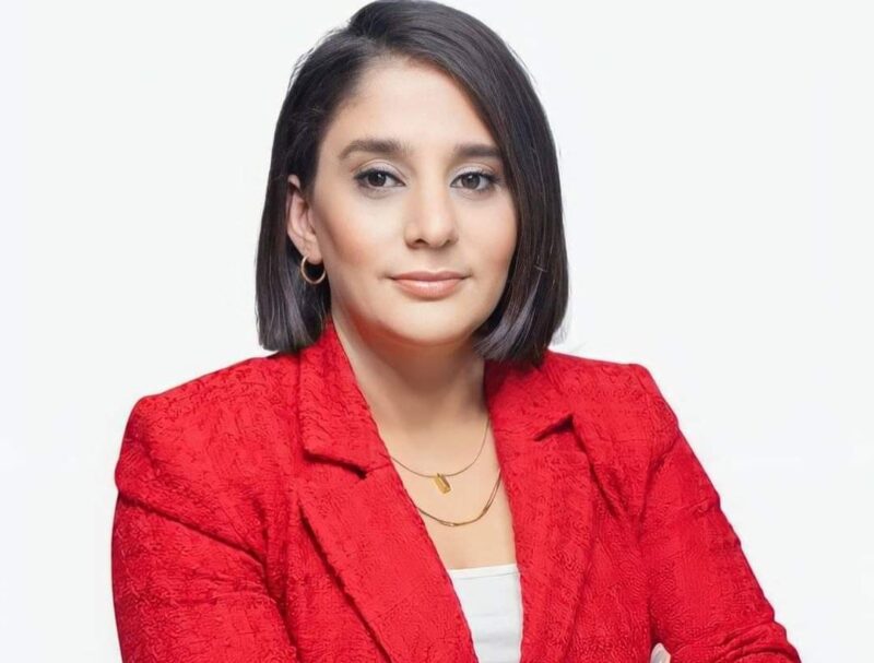 İnönü Mahallesi muhtar adayı Pınar Yiğitoğlu, Çiğli'nin 26 mahallesi var.